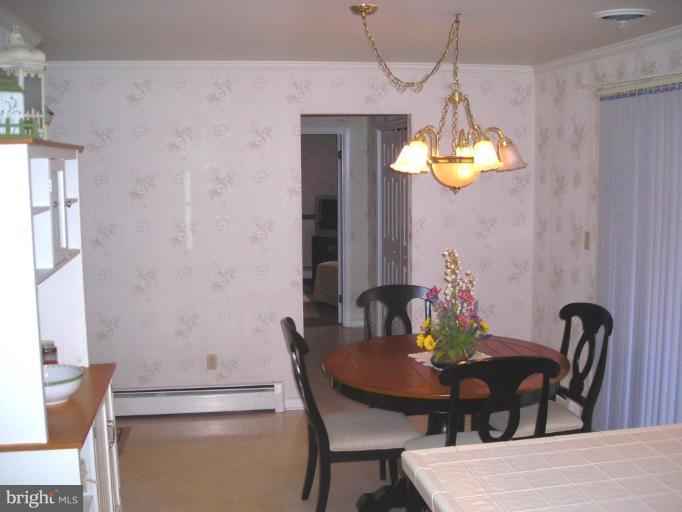 10599 Old Forge Road Waynesboro, PA 17268 - Photo 4 of 30 Breakfast Area