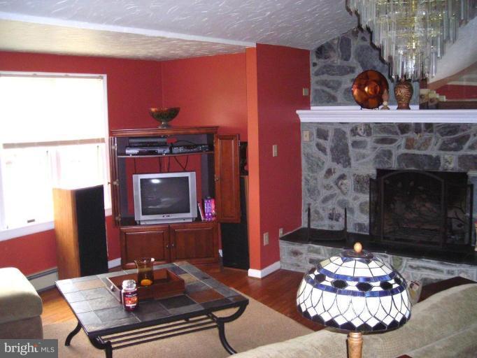 10599 Old Forge Road Waynesboro, PA 17268 - Photo 7 of 30 Living Room #2