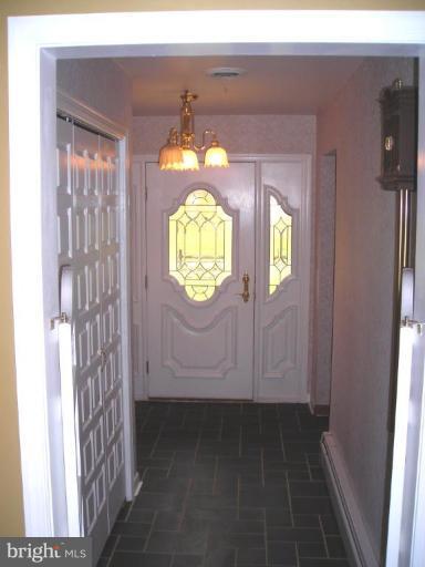 10599 Old Forge Road Waynesboro, PA 17268 - Photo 8 of 30 Entrance / Foyer