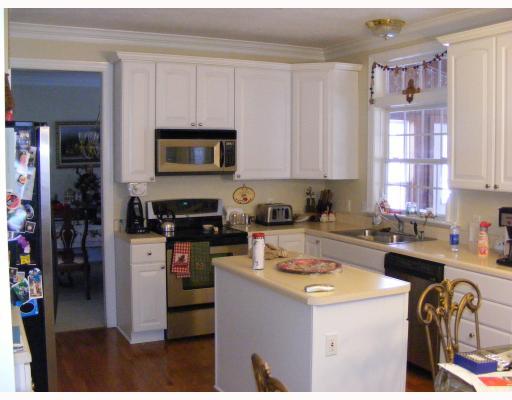 175 Hoon Road Butler, PA 16001 - Photo 7 of 18 Kitchen.