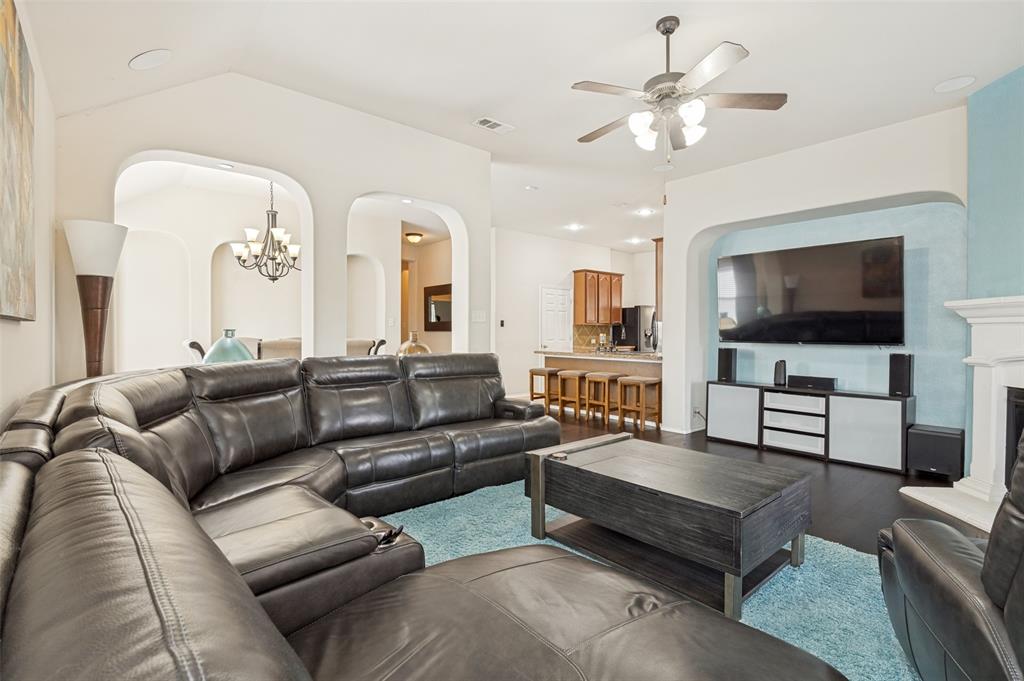 437 Castle Street DeSoto, TX 75115 - Photo 9 of 25