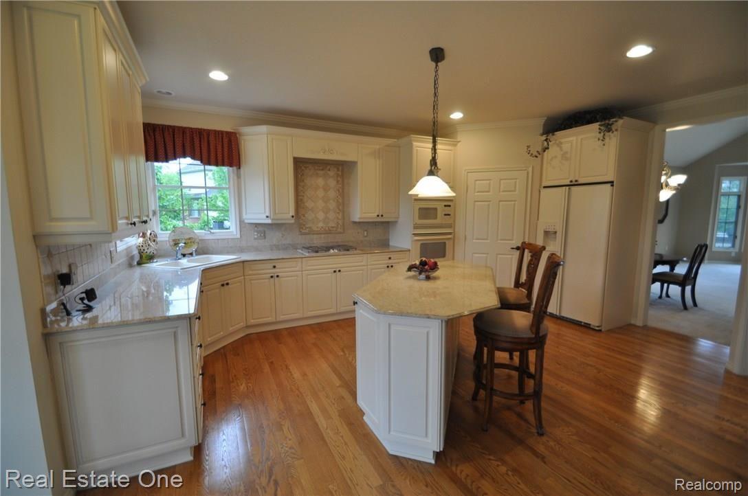 2929 Birnam Court Rochester, MI 48306 - Photo 13 of 38 DSC_3524.JPG