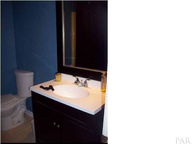 4714 Shell Road Milton, FL 32583 - Photo 19 of 22 Guest Bath
