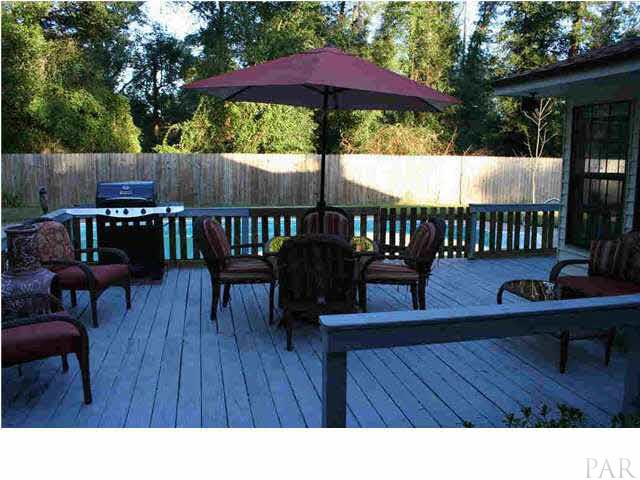 4714 Shell Road Milton, FL 32583 - Photo 4 of 22 Deck