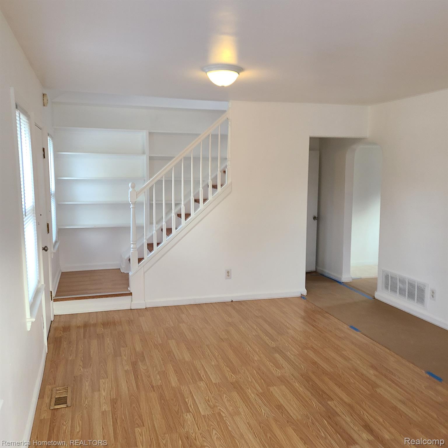 11154 Wayne Road Livonia, MI 48150 - Photo 2 of 18 Gallery Image 2