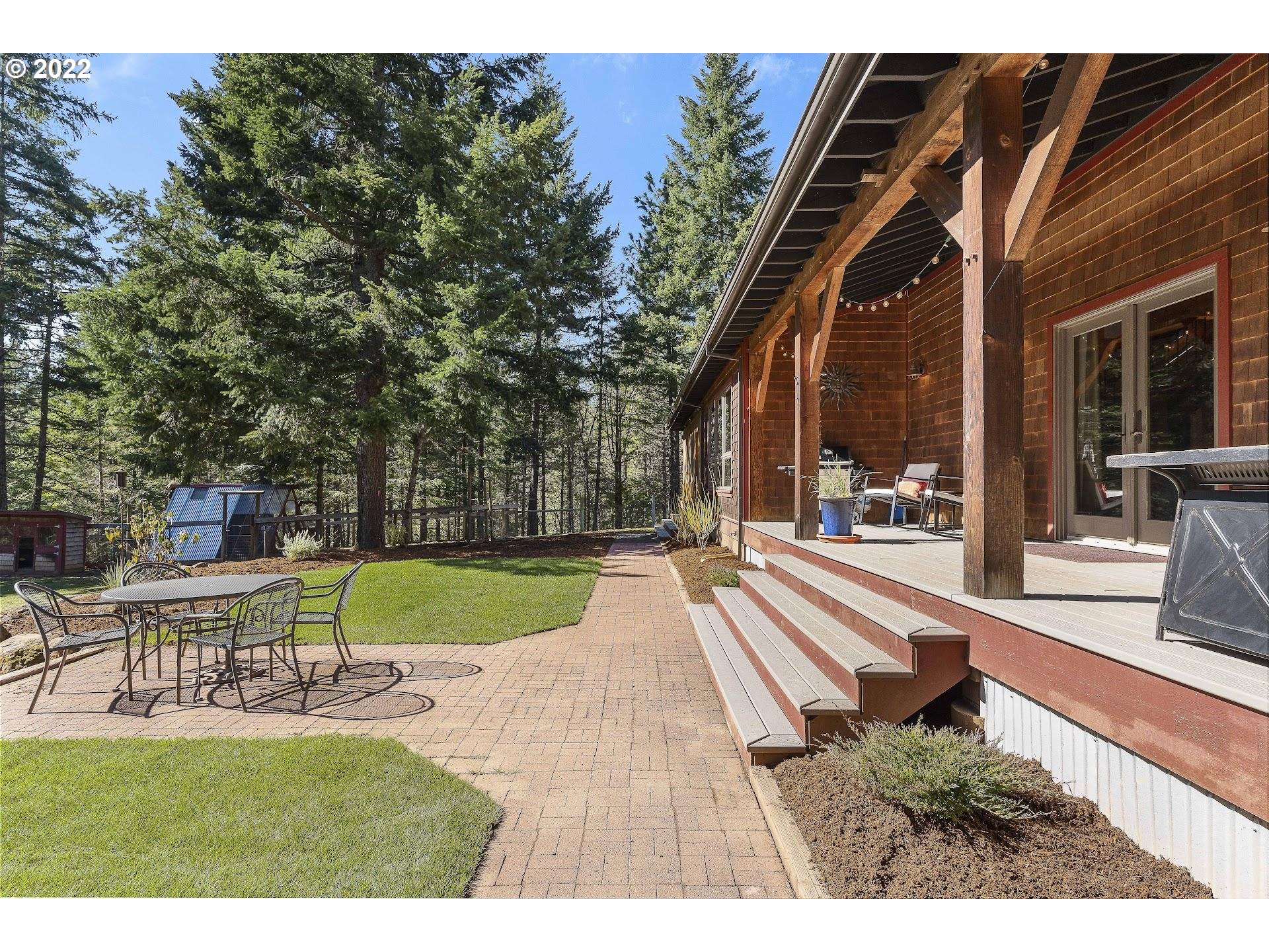 181 Lyons Road White Salmon, WA 98672 - Photo 22 of 32 a view of a swimming pool with a patio