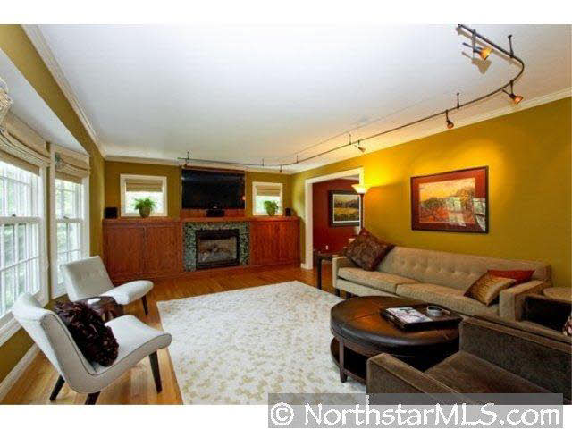 4441 Eagle Ridge Place Minnetonka, MN 55345 - Photo 2 of 10