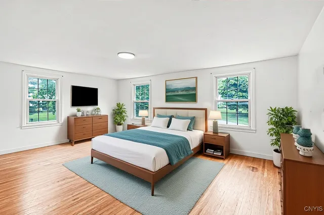 $380,000 | 5 Glen Crest Boulevard, New Hartford, NY 13413