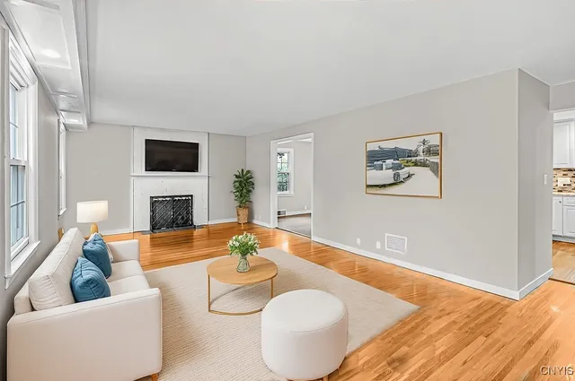 $380,000 | 5 Glen Crest Boulevard, New Hartford, NY 13413