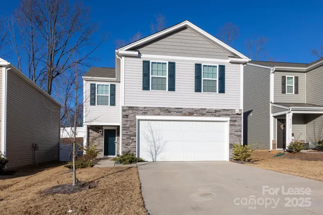 $2,600 | 2125 Allium Drive, Charlotte, NC 28216