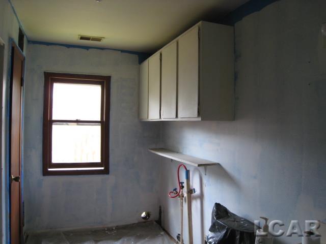 1371 East Valley Road Adrian, MI 49221 - Photo 12 of 25 Bath/Laundry
