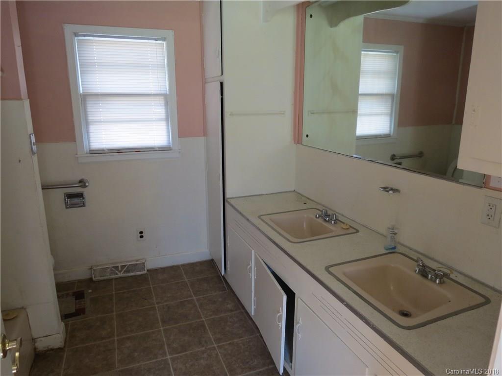 339 Lee Black Road Cherryville, NC 28021 - Photo 10 of 15