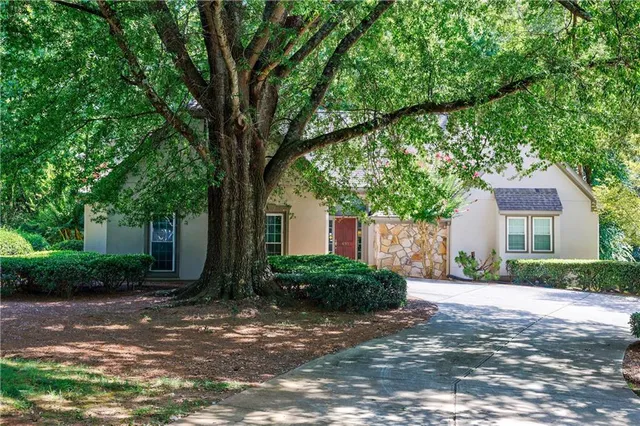 $850,000 | 410 Red Jacket Way, Alpharetta, GA 30005