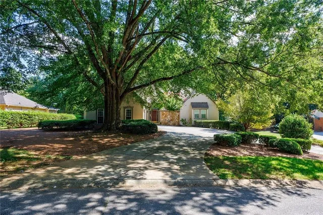 $850,000 | 410 Red Jacket Way, Alpharetta, GA 30005