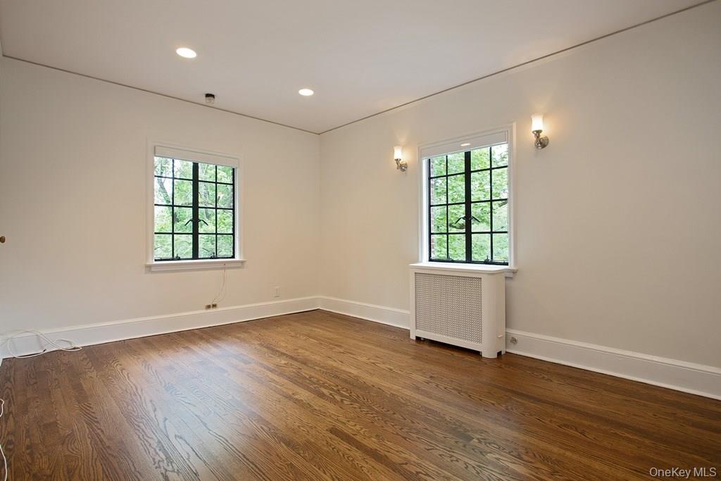 11 Eton Road Scarsdale, NY 10583 - Photo 12 of 14