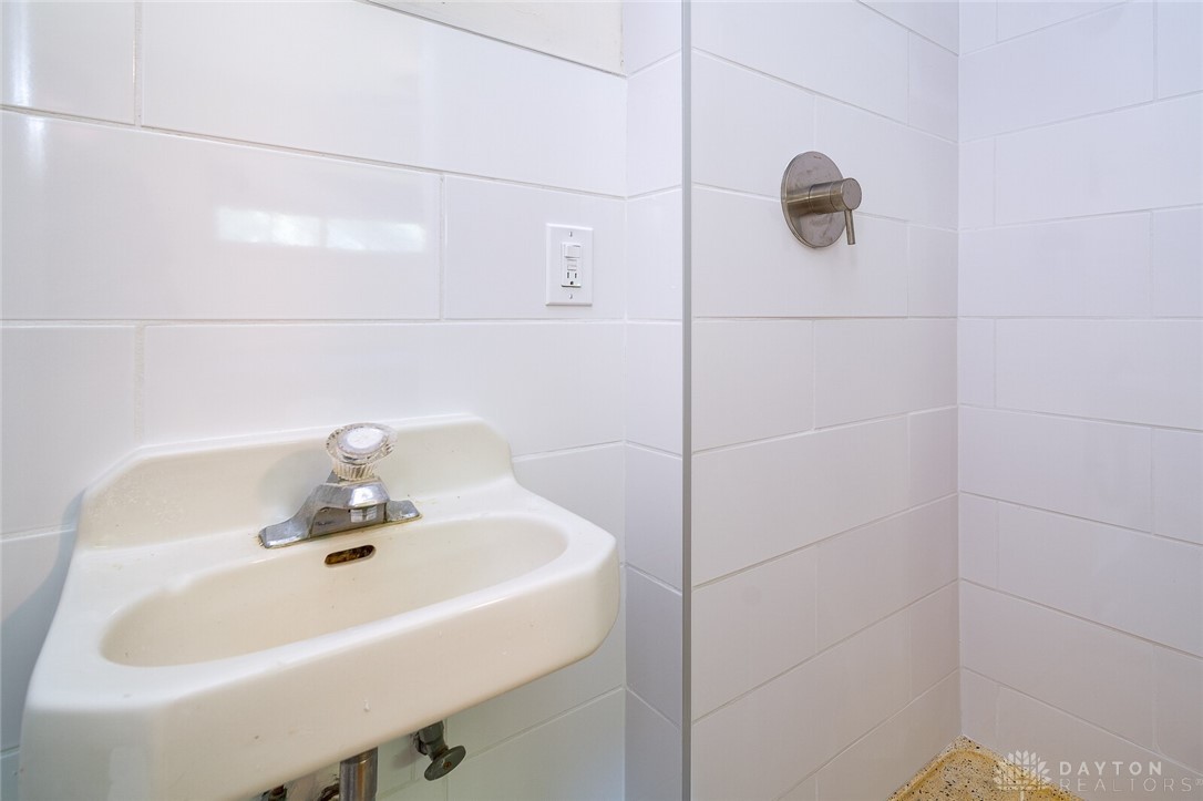 986 River Hills Road Beavercreek, OH 45430 - Photo 14 of 24 Gallery Image 14
