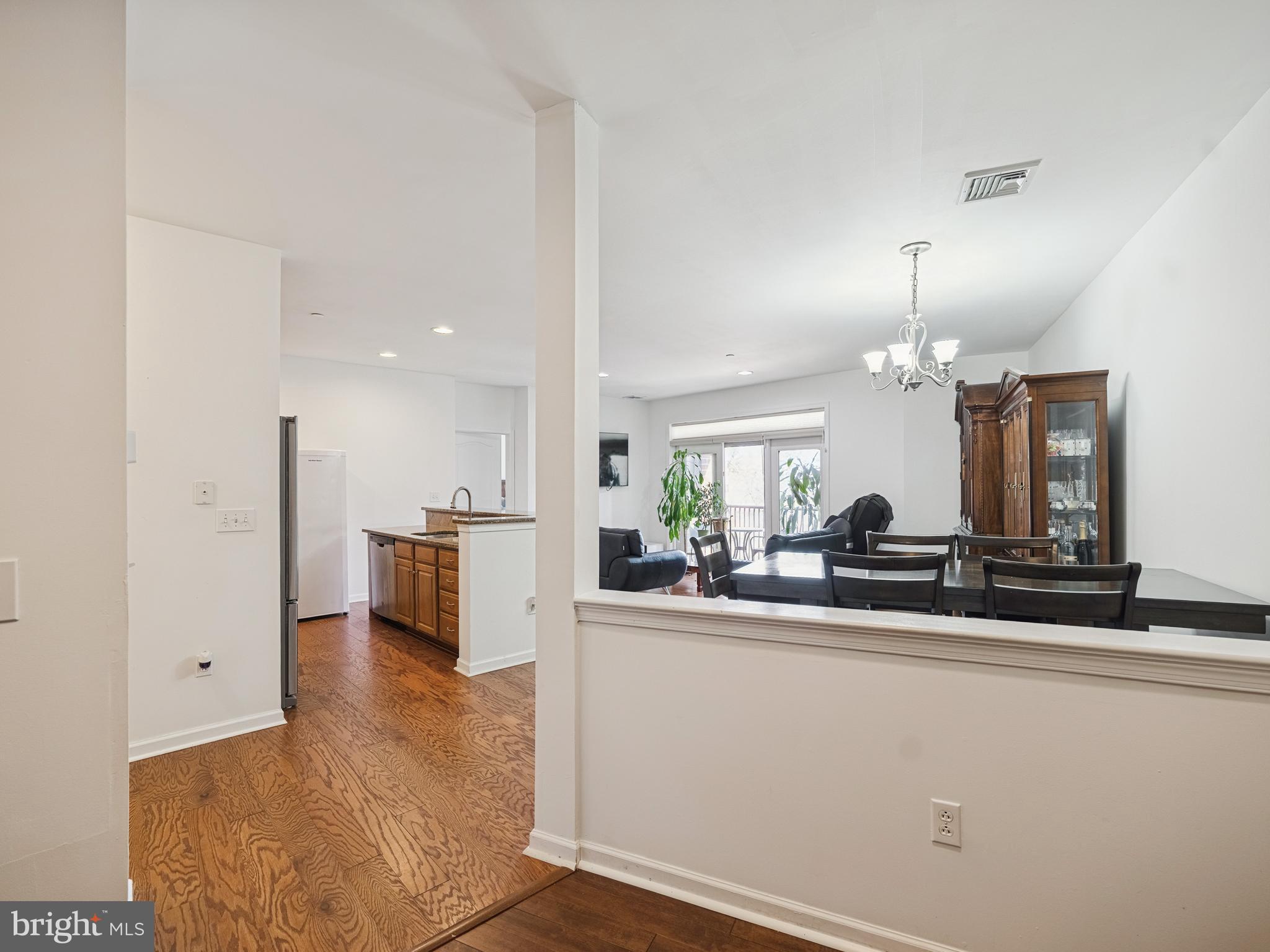 327 Carson Terrace, Unit 327 Huntingdon Valley, PA 19006 - Photo 14 of 39