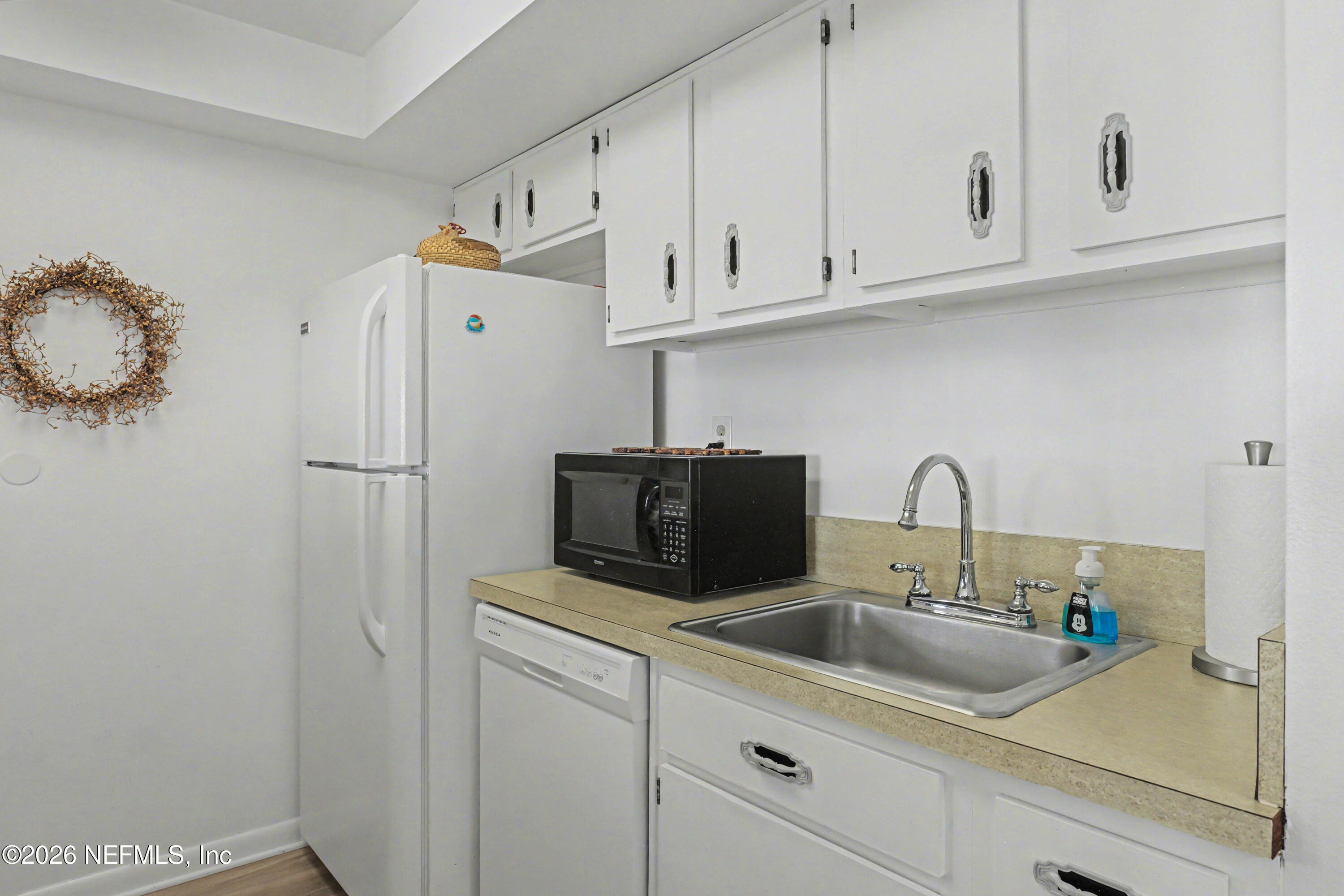115 River Bend Road, Unit C Welaka, FL 32193 - Photo 5 of 44 kitchen (1)