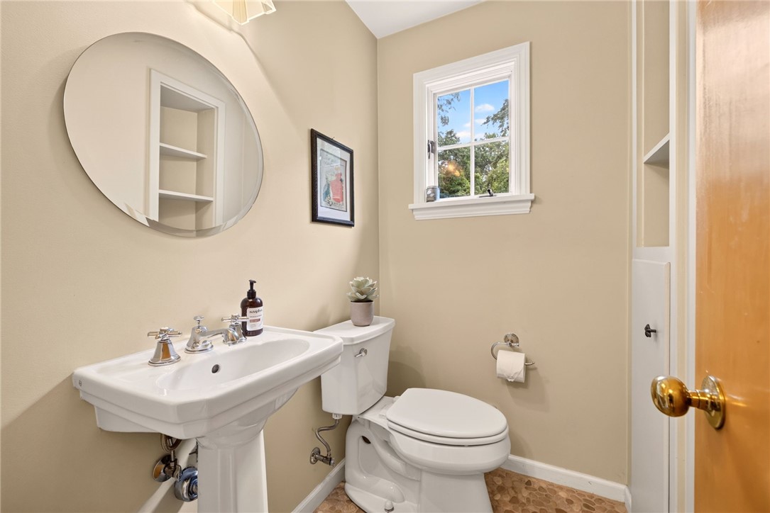 280 Woodland Road Pittsford, NY 14534 - Photo 25 of 30