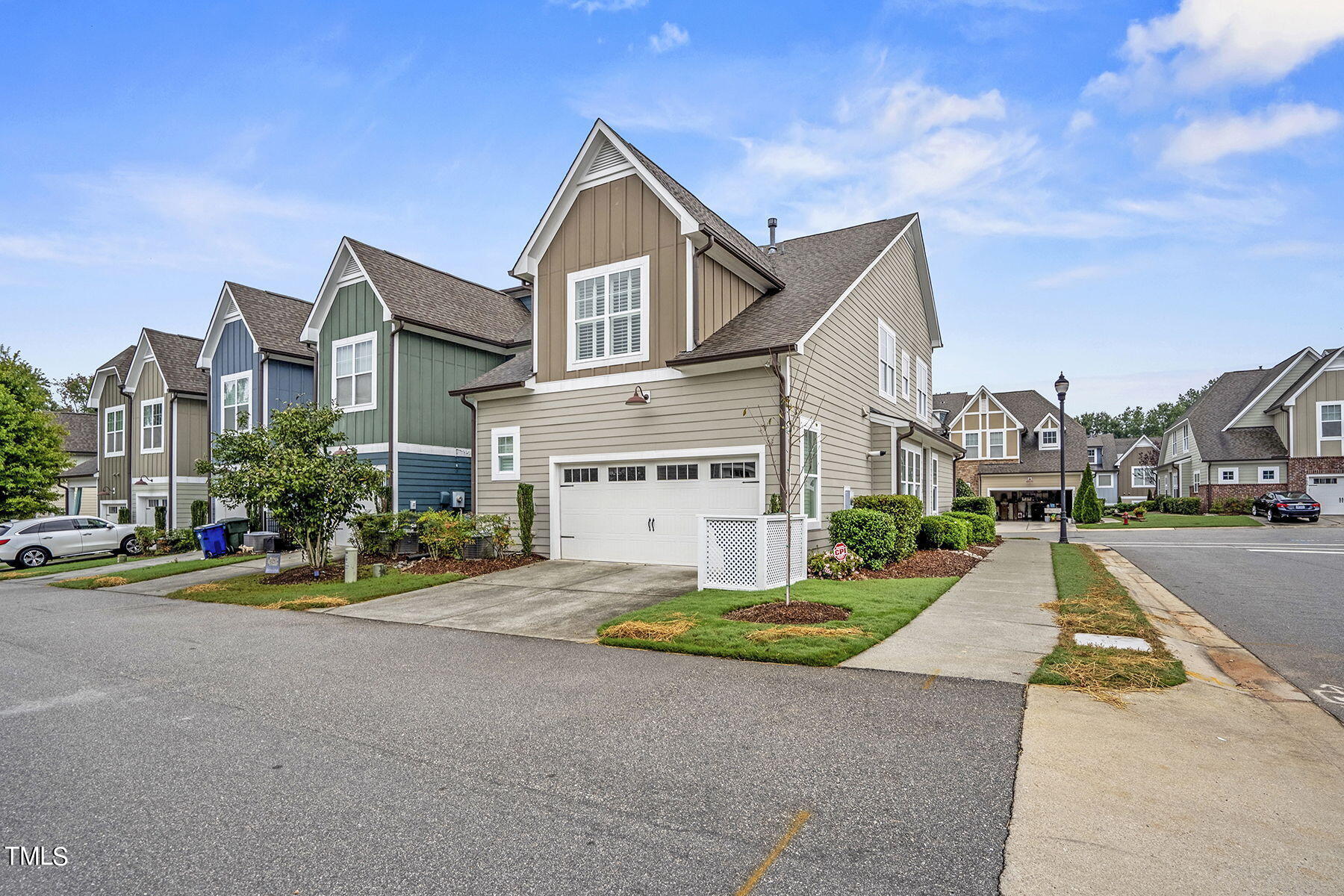 513 Deodar Lane Raleigh, NC 27608 - Photo 33 of 35 33-web-or-mls-513 Deodar Ln-5