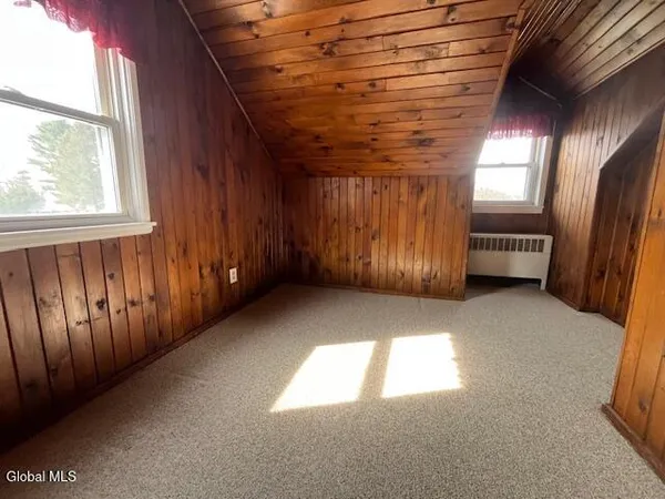 $255,000 | 1051 Inner Drive, Rotterdam, NY 12303