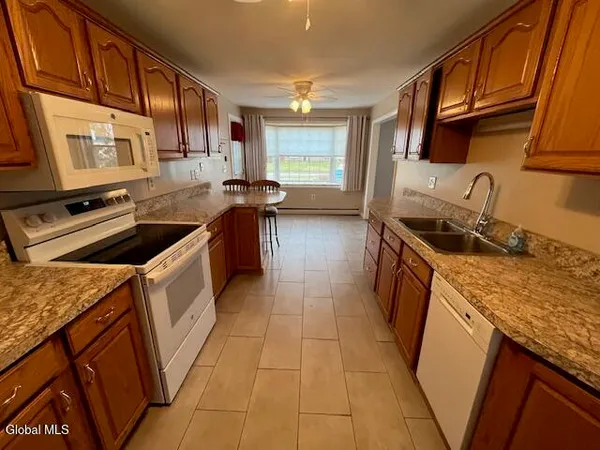 $255,000 | 1051 Inner Drive, Rotterdam, NY 12303