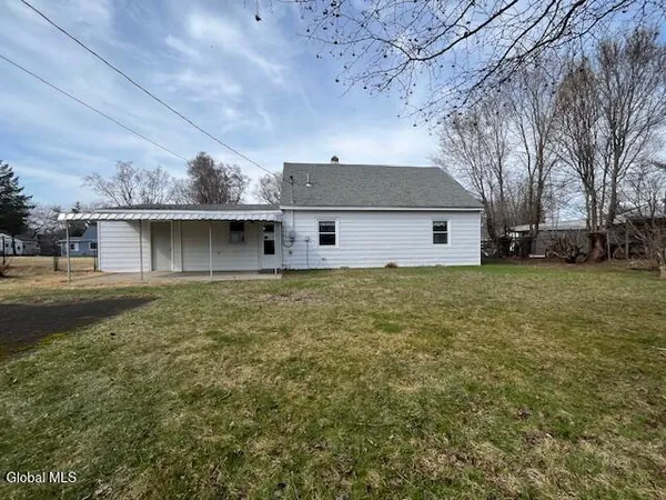 $255,000 | 1051 Inner Drive, Rotterdam, NY 12303