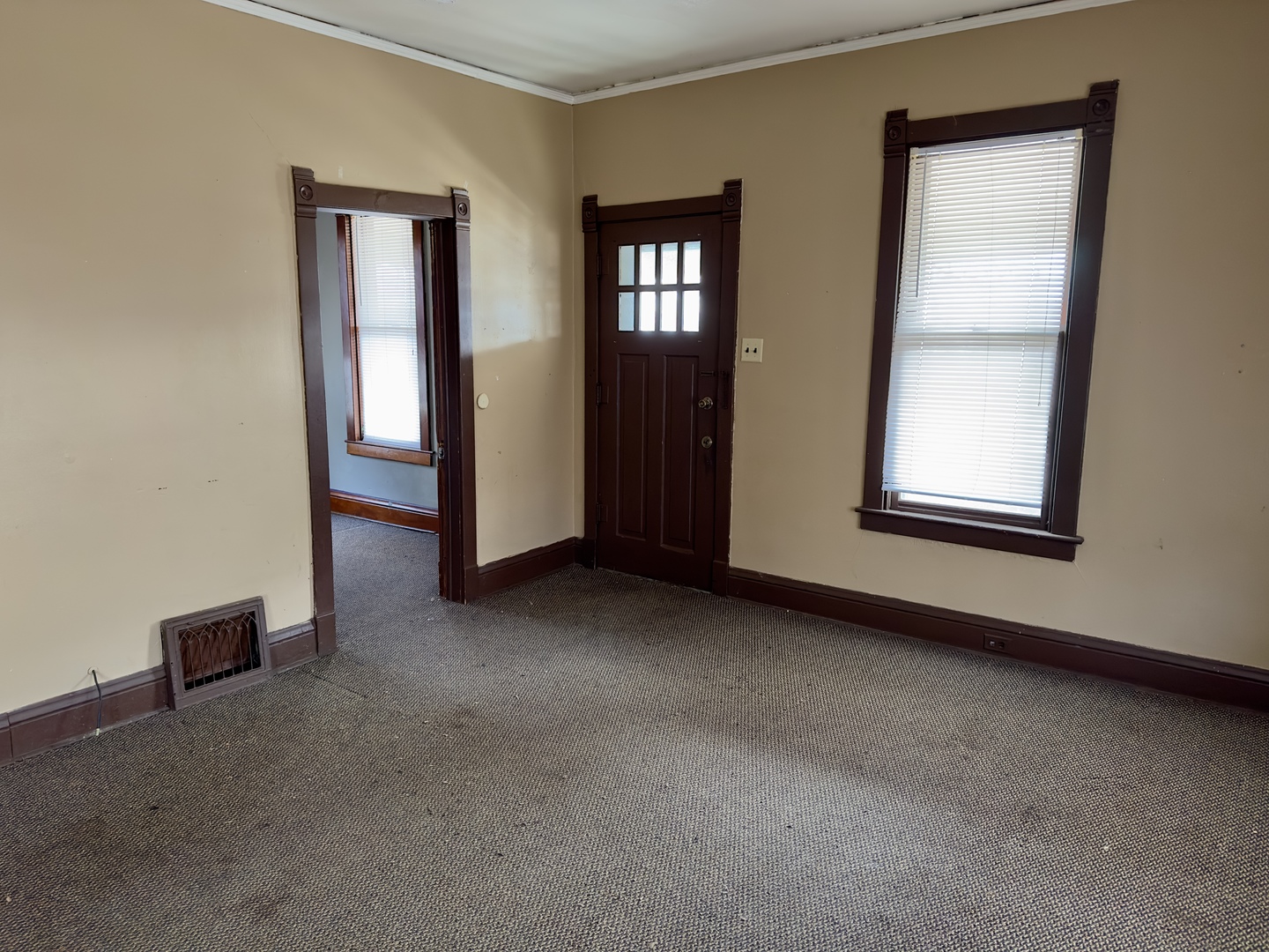 103 3rd Street LaSalle, IL 61301 - Photo 8 of 10