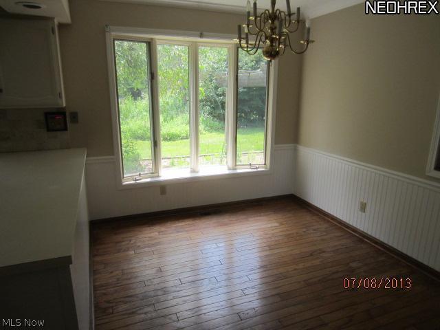 16493 Drake Road Strongsville, OH 44136 - Photo 9 of 13 Gallery Image 9