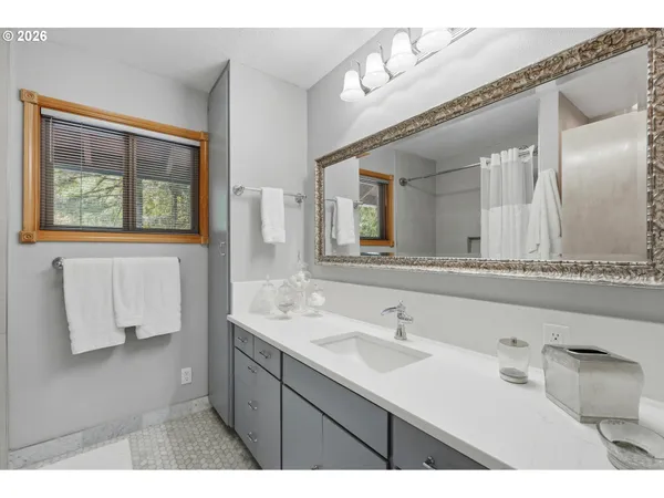 $1,395,000 | 55775 Highway 26, Sandy, OR 97055