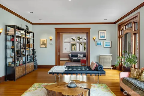 $4,950,000 | 2844 Cascadia Avenue South, Seattle, WA 98144