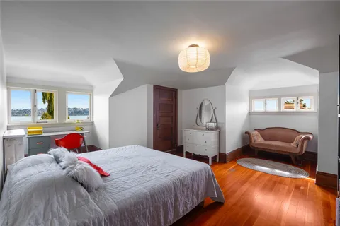 $4,950,000 | 2844 Cascadia Avenue South, Seattle, WA 98144