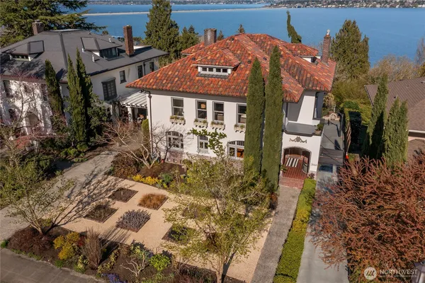 $4,950,000 | 2844 Cascadia Avenue South, Seattle, WA 98144