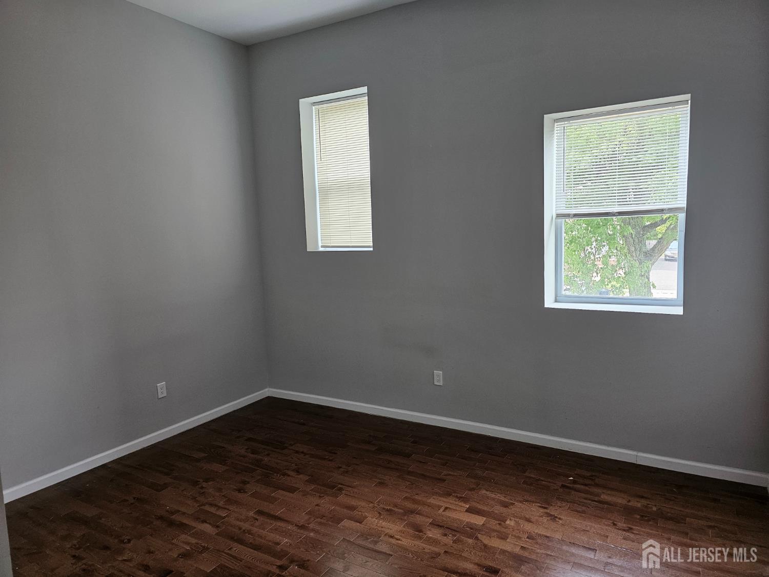 33 2nd Street Raritan, NJ 08869 - Photo 6 of 10