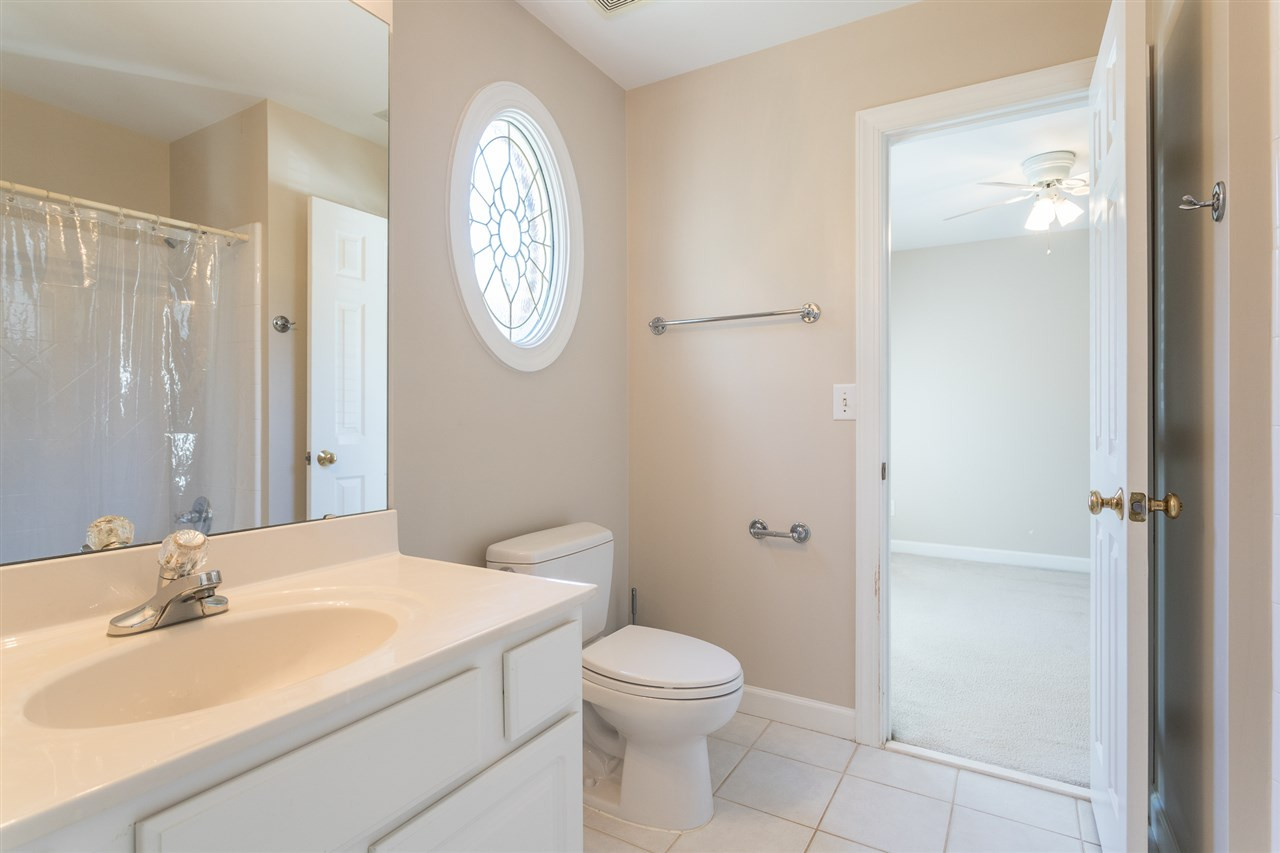 1105 Banbury Woods Place Raleigh, NC 27607 - Photo 22 of 30 Jack N Jill Bathroom