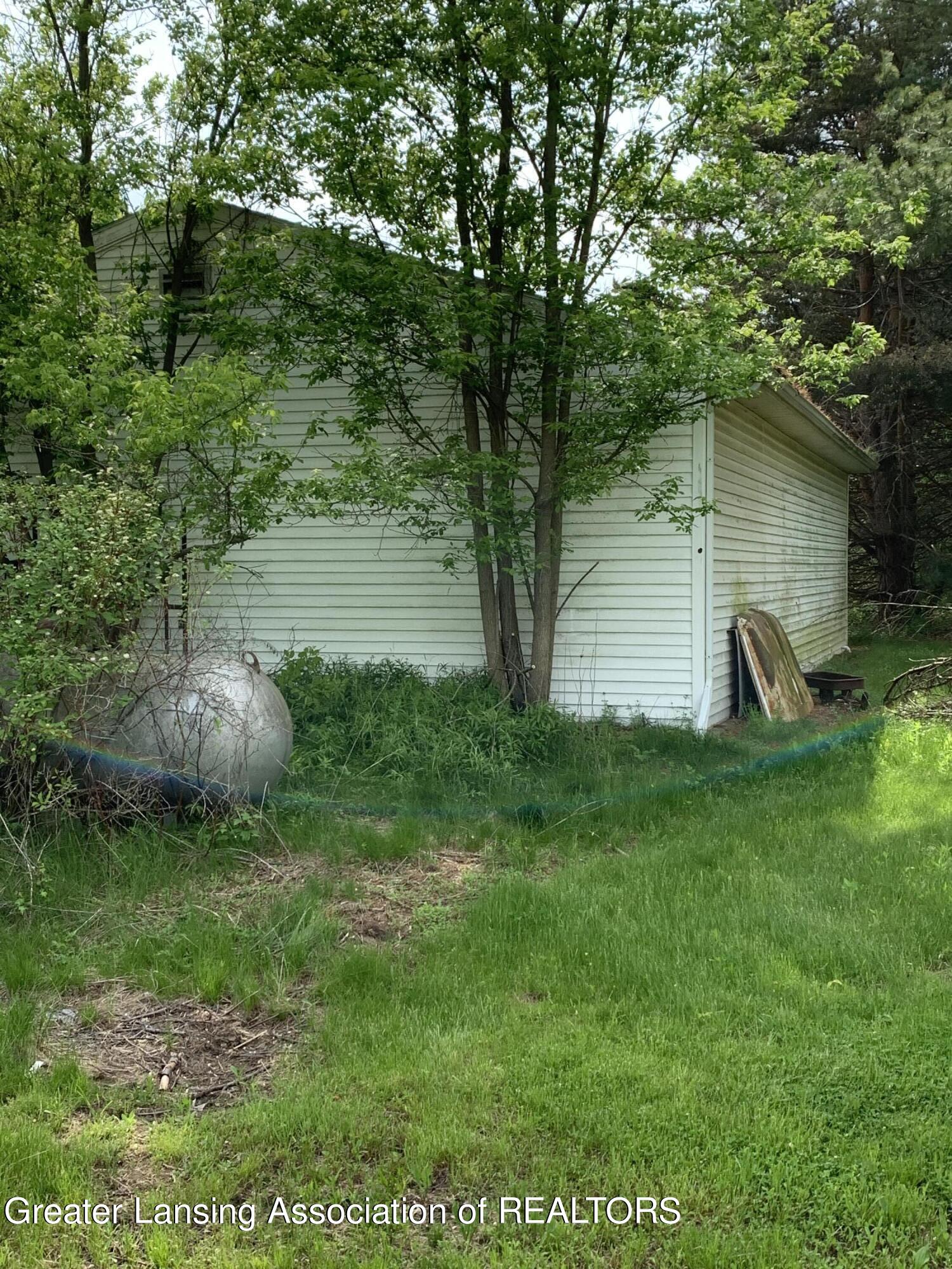 10649 Barnes Road Eaton Rapids, MI 48827 - Photo 5 of 10 IMG-7191