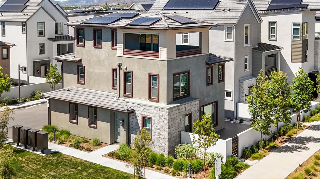 191 Lynx Irvine, CA 92618 - Photo 24 of 24 a front view of a multi story building