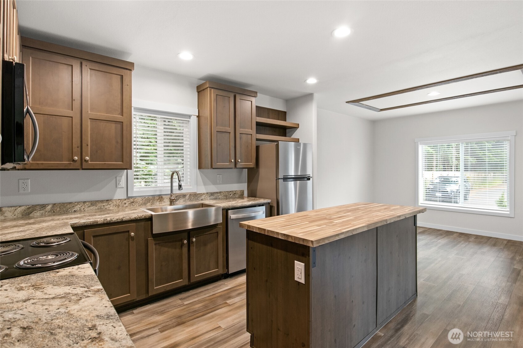 32501 Northeast 50th Street, Unit 31 Carnation, WA 98014 - Photo 8 of 28