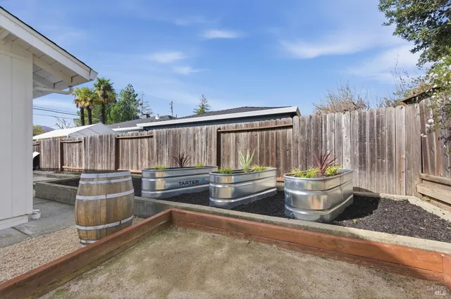 $1,879,000 | 1830 Spring Mountain Road, St. Helena, CA 94574