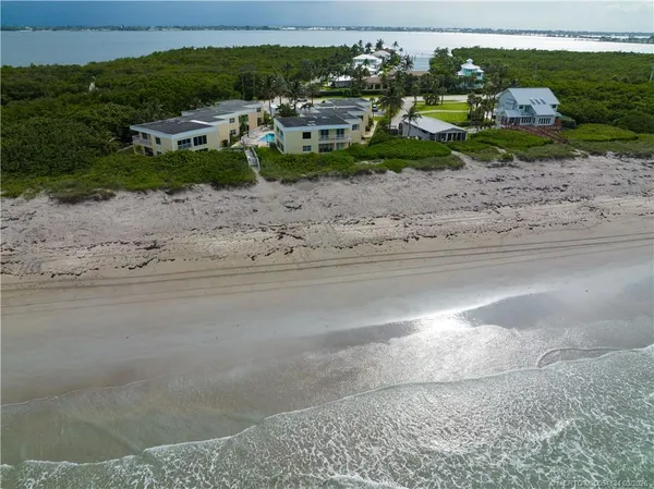 $3,500 | 3541 Northeast Ocean Boulevard, Unit 14, Jensen Beach, FL 34957