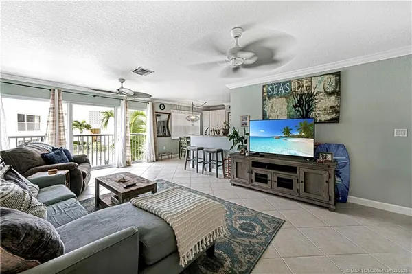 $3,500 | 3541 Northeast Ocean Boulevard, Unit 14, Jensen Beach, FL 34957