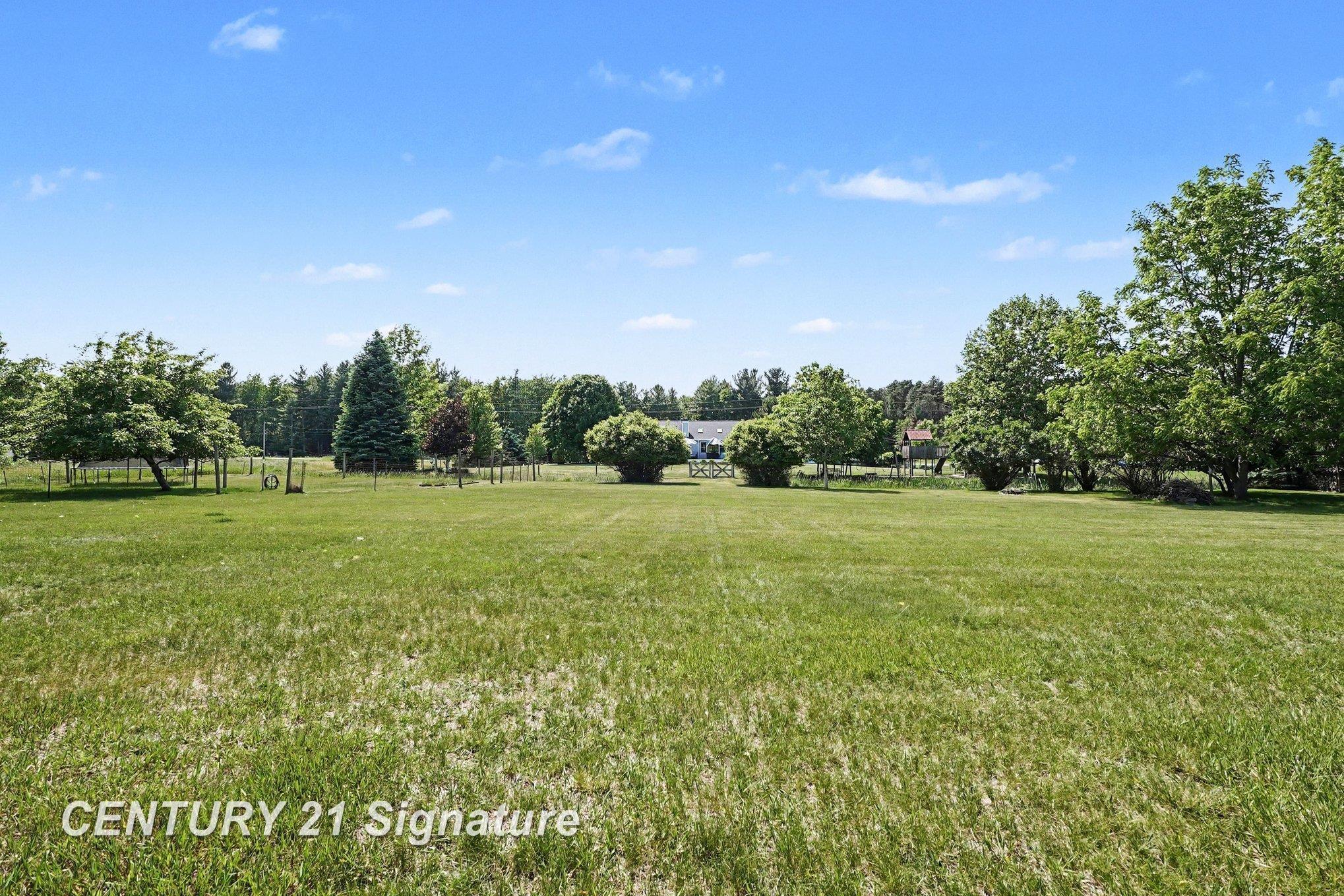 3790 North Gleaner Road Freeland, MI 48623 - Photo 38 of 45