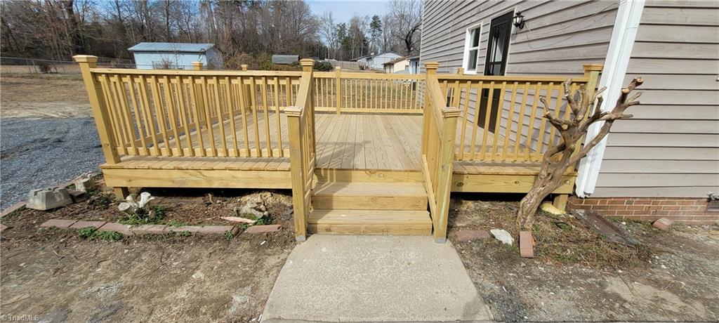 4505 Southern Webbing Mill Road Greensboro, NC 27405 - Photo 3 of 14