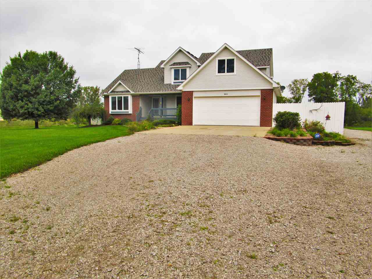 9853 West Lovejoy Road Byron, MI 48418 - Photo 25 of 33 31261499-24.JPG