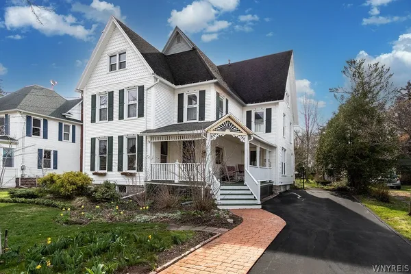 $395,000 | 13 Bloomingdale Avenue, Newstead, NY 14001