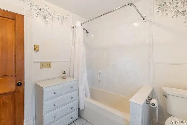 $395,000 | 13 Bloomingdale Avenue, Newstead, NY 14001