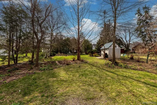 $395,000 | 13 Bloomingdale Avenue, Newstead, NY 14001