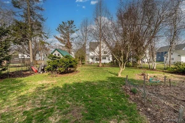 $395,000 | 13 Bloomingdale Avenue, Newstead, NY 14001
