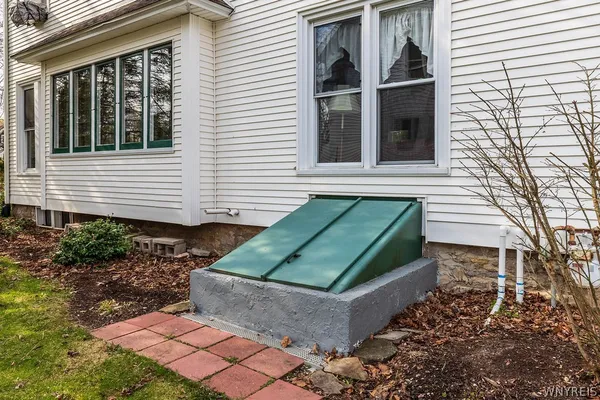$395,000 | 13 Bloomingdale Avenue, Newstead, NY 14001