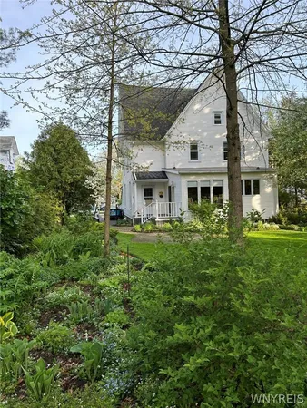 $395,000 | 13 Bloomingdale Avenue, Newstead, NY 14001